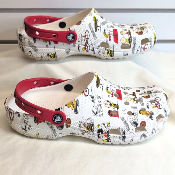 Crocs Classic Peanuts Clog Adult Size M9/W11 EUC - Picture 4 of 7